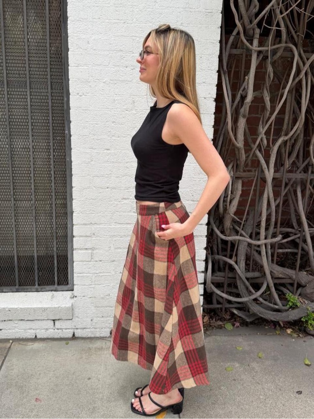 Vtg retro Red + beige plaid midi skirt with pockets sz M- no tags #holiday - Picture 5 of 7